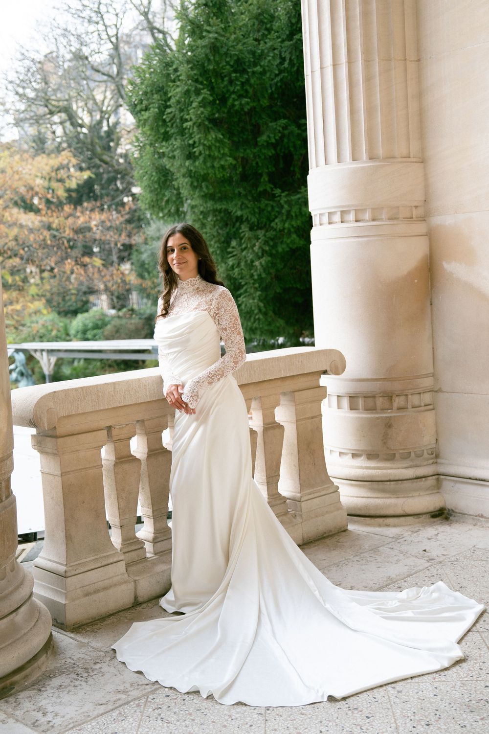 Bride in elegant white lace long-sleeve gown, paris wedding portraits, paris bridal portraits, paris editorial bride, editorial wedding