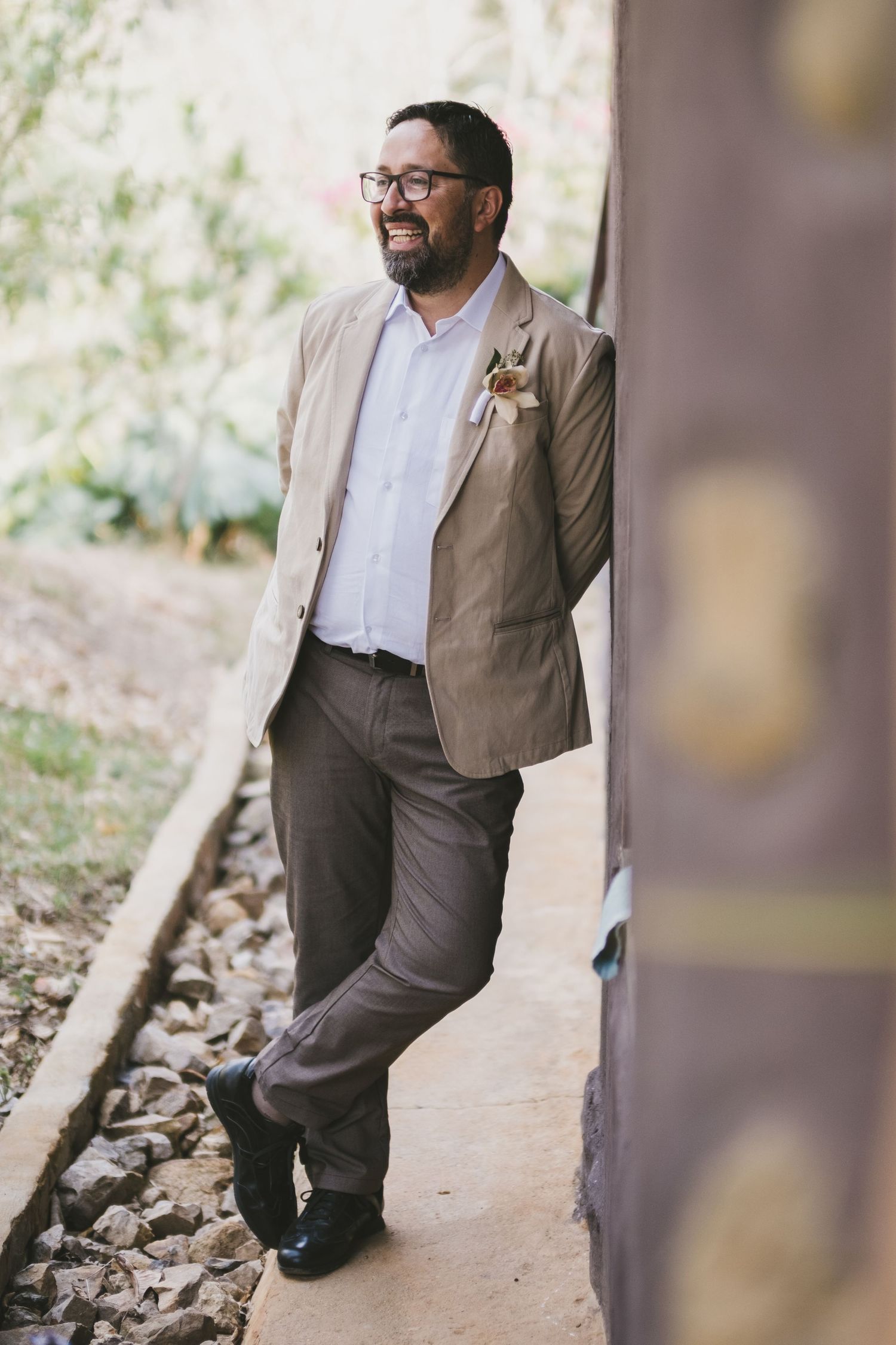 Documentary photographer Juan Barrero poses for a photo. © Daniel Gomez