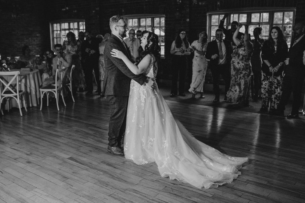 Larkspur lodge wedding photography bride groom first dance