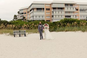 wedding photography in St Pete Beach, Clearwater, Tampa, Bradenton, Sarasota, Venice, FL. Destination wedding in Florida