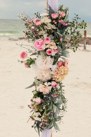 destination wedding photography in St Pete Beach, Clearwater, Tampa, Bradenton, Sarasota, Venice, FL. Destination wedding in Florida