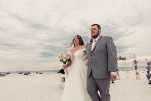 wedding photography in St Pete Beach, Clearwater, Tampa, Bradenton, Sarasota, Venice, FL. Destination wedding in Florida