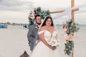 destination wedding photography in St Pete Beach, Clearwater, Tampa, Bradenton, Sarasota, Venice, FL. Destination wedding in Florida