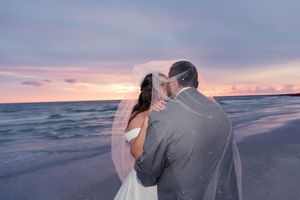 wedding photographer in Tampa, Clearwater. Naples, St Petersburg, FL