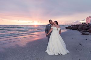 destination wedding photography in St Pete Beach, Clearwater, Tampa, Bradenton, Sarasota, Venice, FL. Destination wedding in Florida