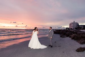 destination wedding photography in St Pete Beach, Clearwater, Tampa, Bradenton, Sarasota, Venice, FL. Destination wedding in Florida