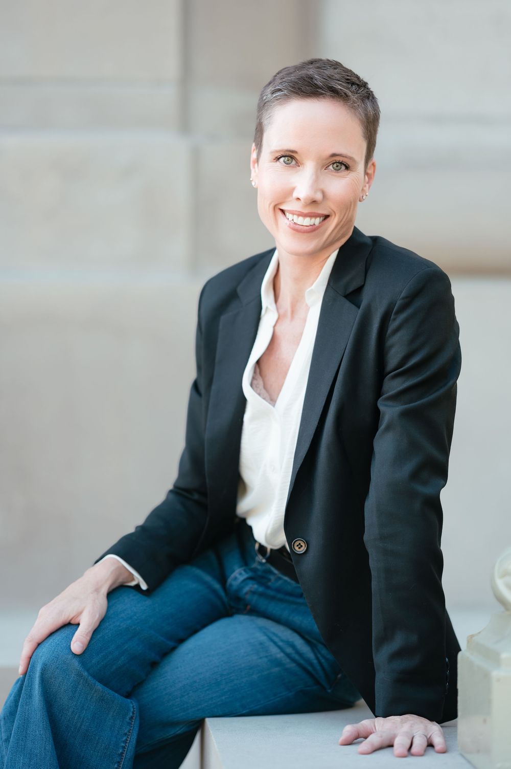 Brookings, SD business woman headshot with a timeless and polished style.