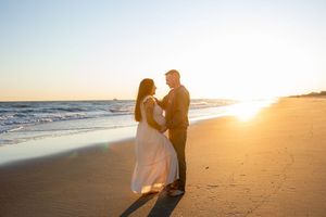 Emerald Isle nc beach maternity photos by photographer Samantha Ann Photo professional photography studio in swansboro nc