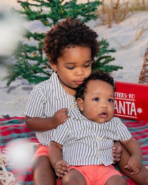 St Pete Beach-Family-Holiday-sunset photo session with BE Jazy Photography-St Pete Beach Photographer