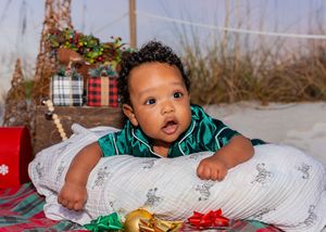 St Pete Beach-Family-Holiday-sunset photo session with BE Jazy Photography-St Pete Beach Photographer