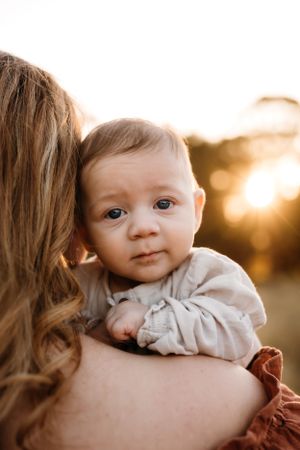 Outdoor newborn photos in Sydney