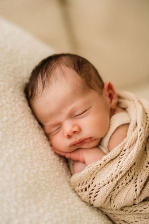 natural newborn photos sydney