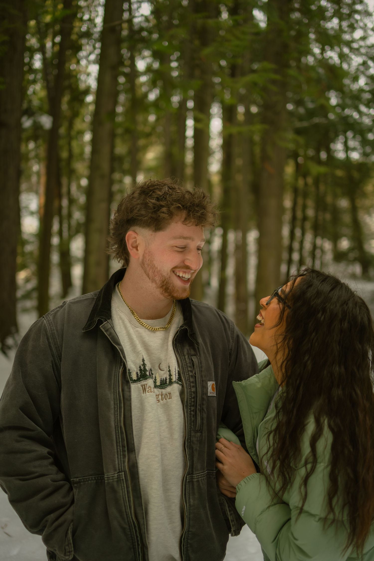 Snowy couples portrait session in Moscow, Idaho by Katelyn’s Kandids