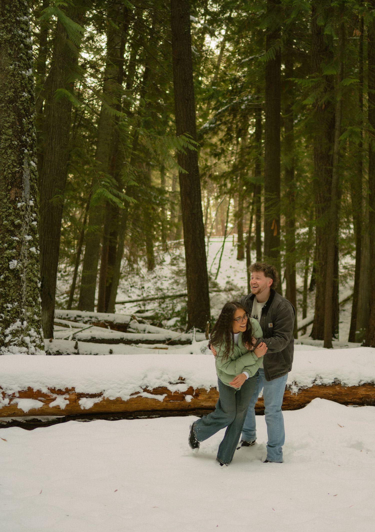 Snowy couples portrait session in Moscow, Idaho by Katelyn’s Kandids