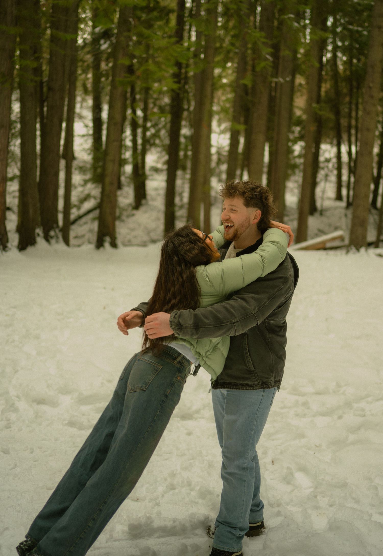 Snowy couples portrait session in Moscow, Idaho by Katelyn’s Kandids