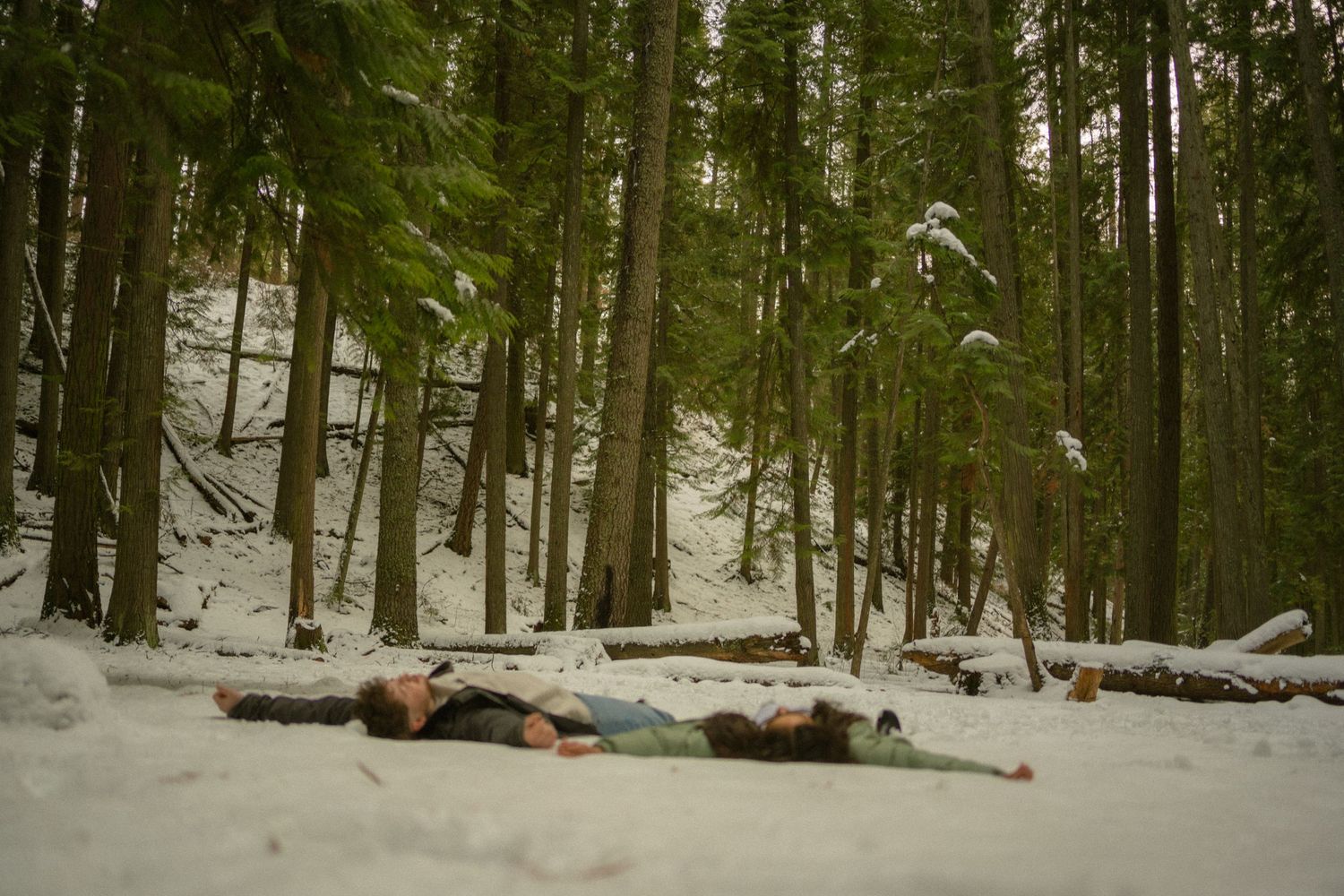 Snowy couples portrait session in Moscow, Idaho by Katelyn’s Kandids