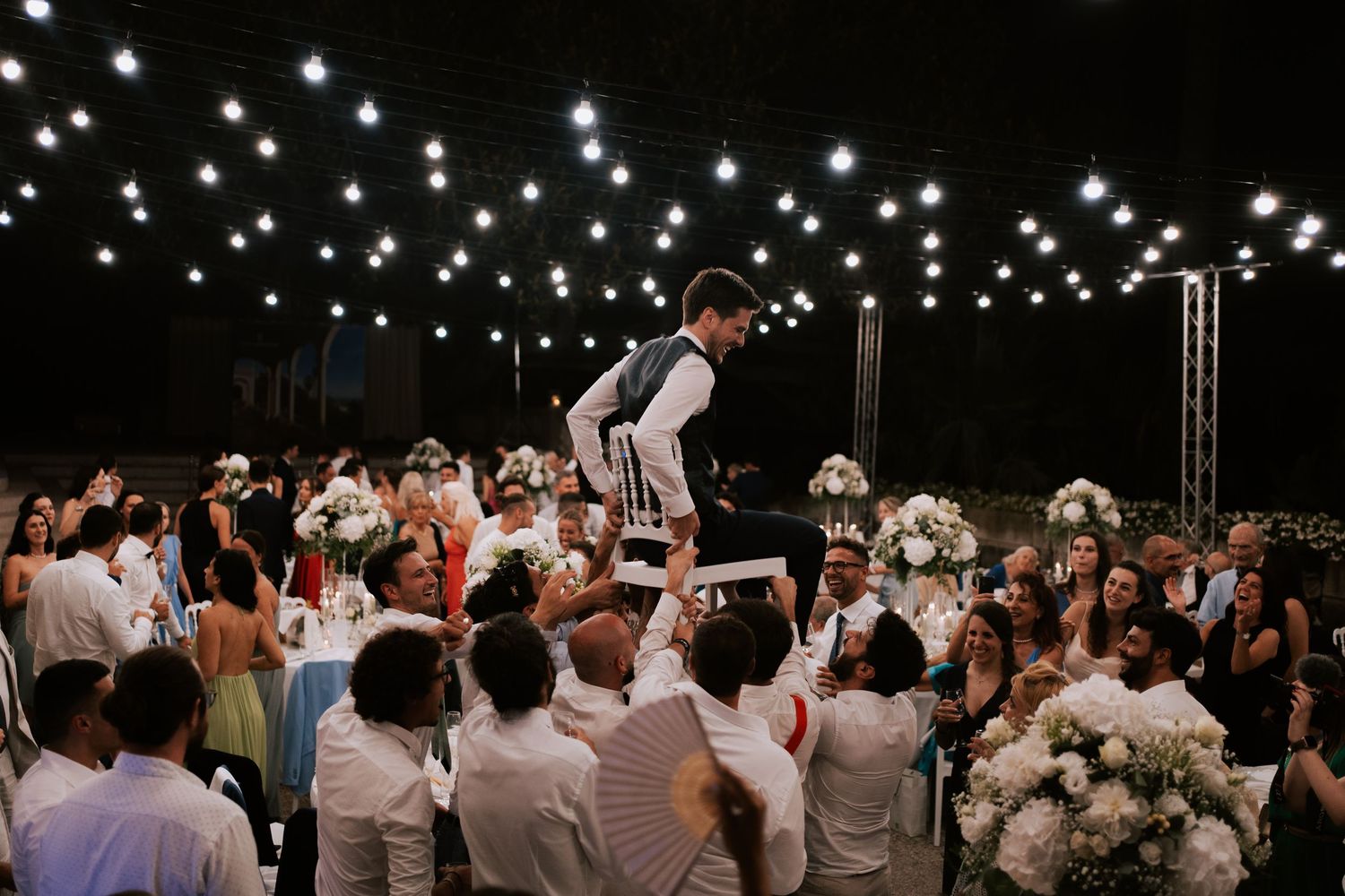 The wedding party at Villa Ormond, a wedding venue on the Italian Riviera