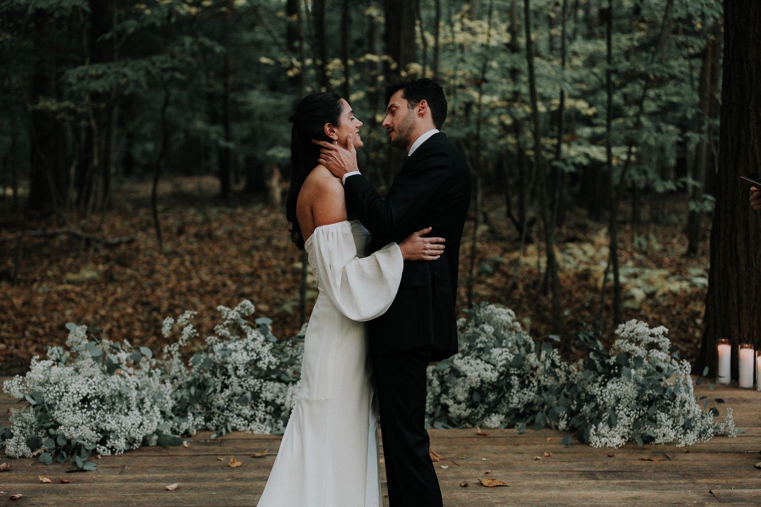 couple kissing at wedding