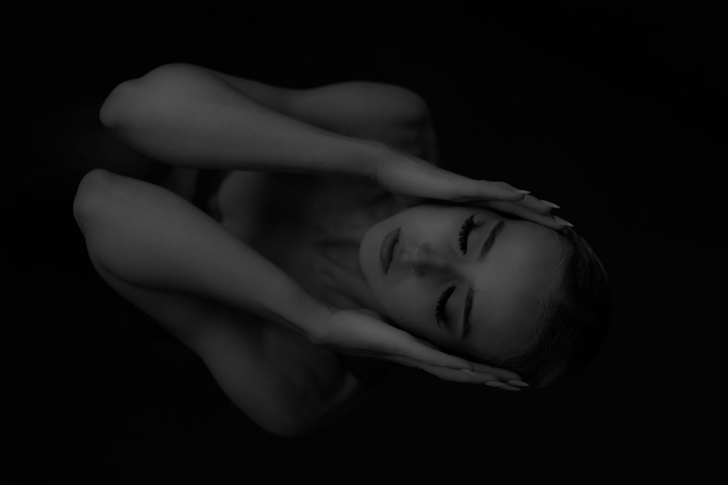 creative photographer freelance female model