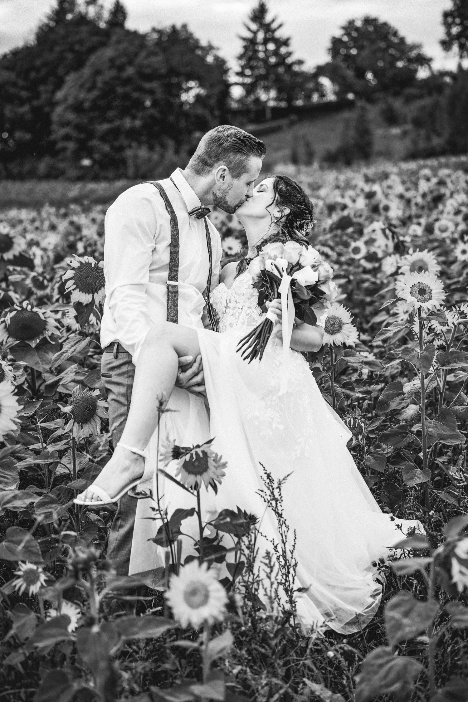 Liebesgschichtn Fotografie
Hochzeitsfotografie
Hochzeitsfotograf
Hochzeit
Paarshooting