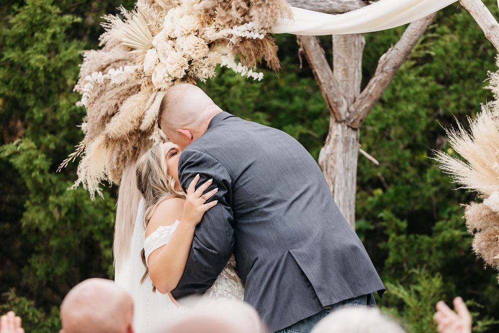 still meadows wedding and event center macomb oklahoma wedding photographer