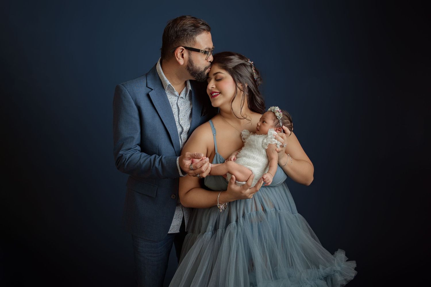 motherhood photography miami, miami newborn photographer, newborn photography near me, get newborn photos taken