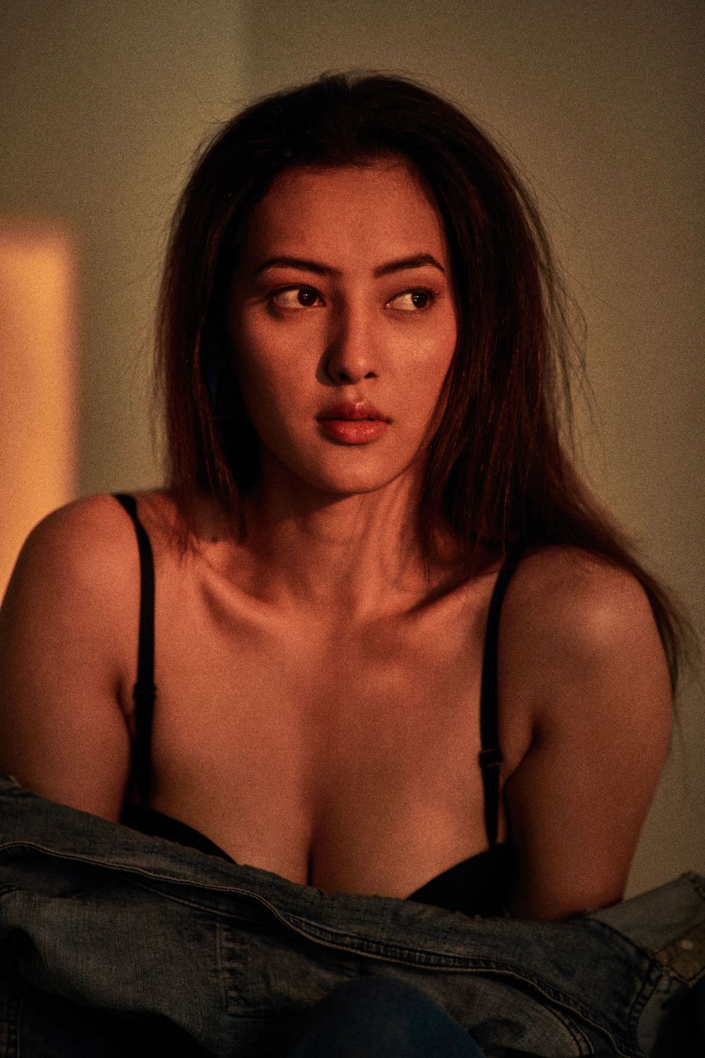 Model posing