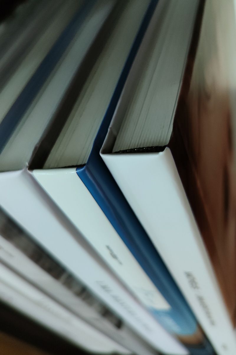 Books, pelo fotógrafo Isidro Dias
