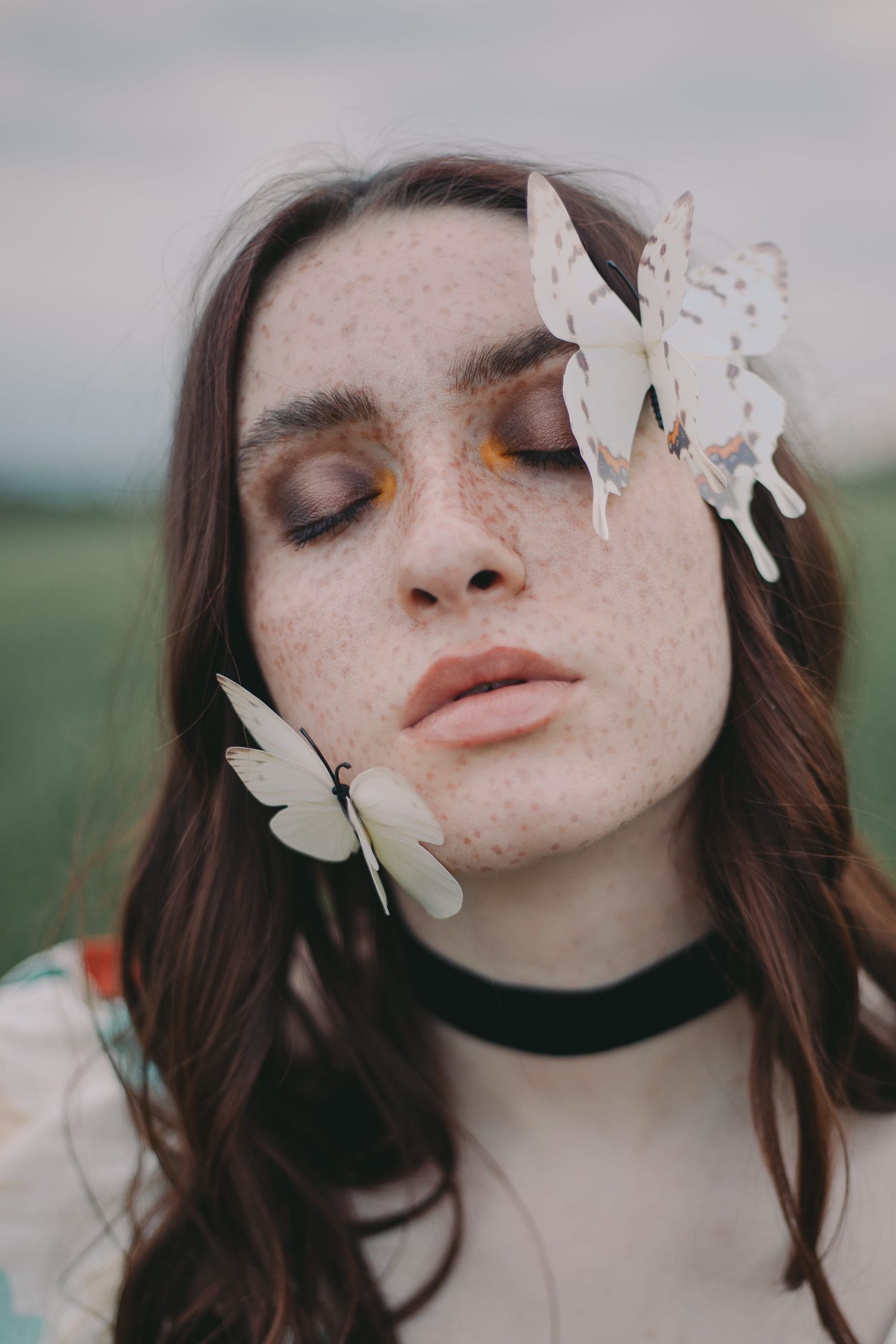 IL Photography Portraitfotografie Anastasia field butterflies