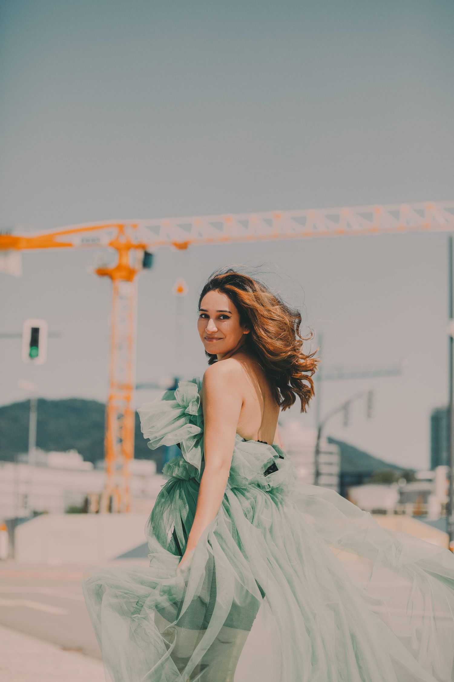 IL Photography Portraitfotografie Carlina green dress running