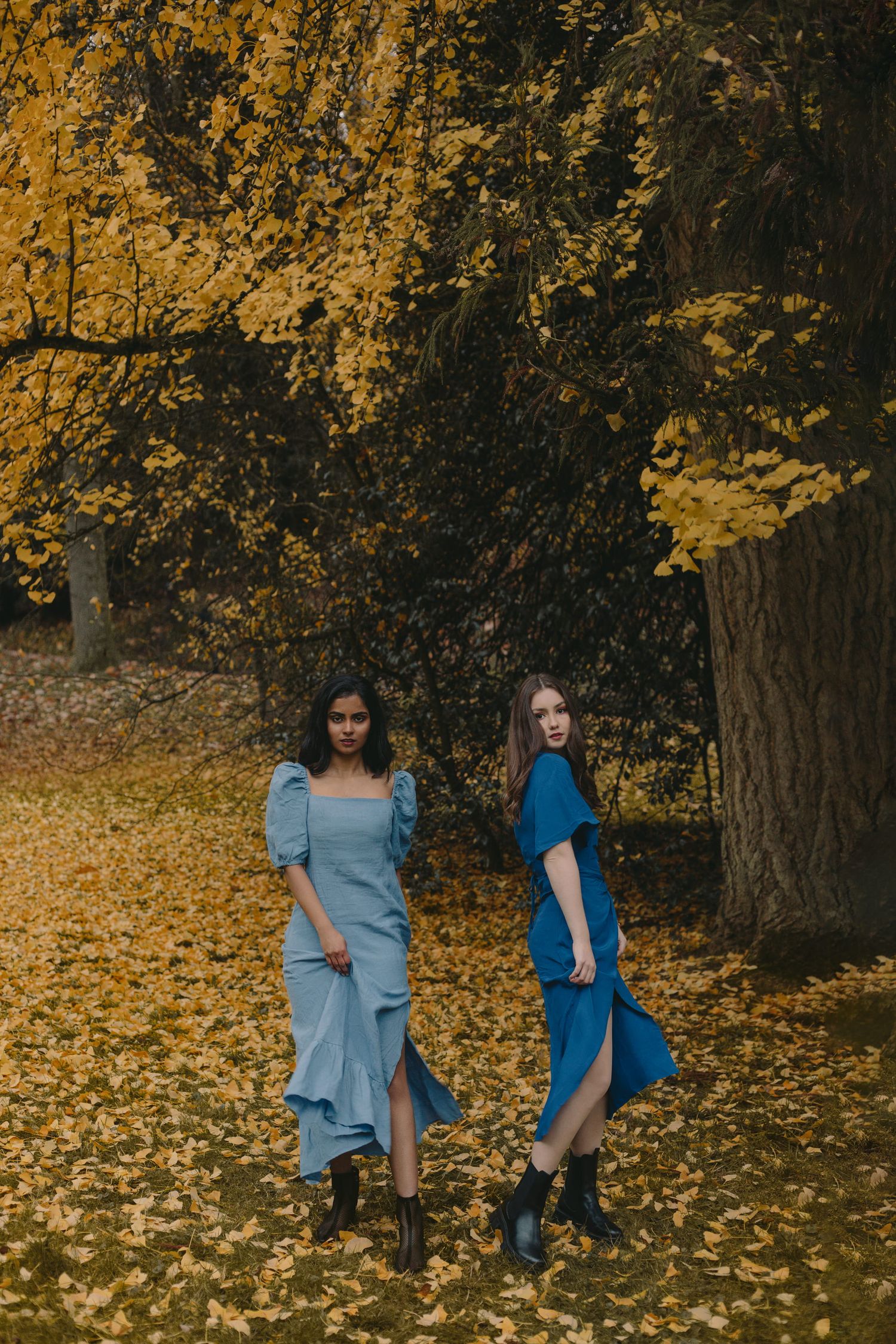 IL Photography Portraitfotografie Sharmika & Caro wide angle