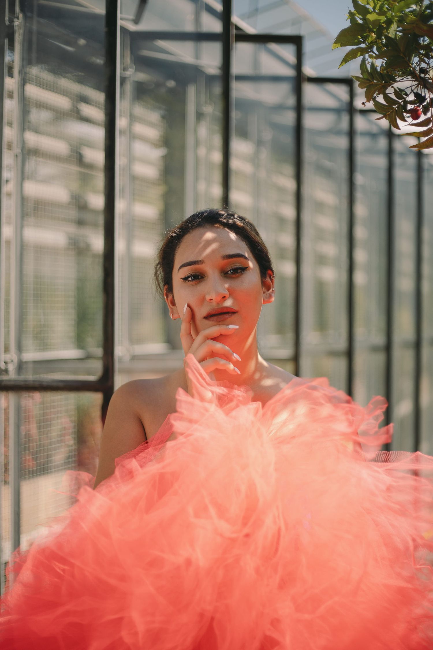 IL Photography Portraitfotografie Carlina pink dress garden