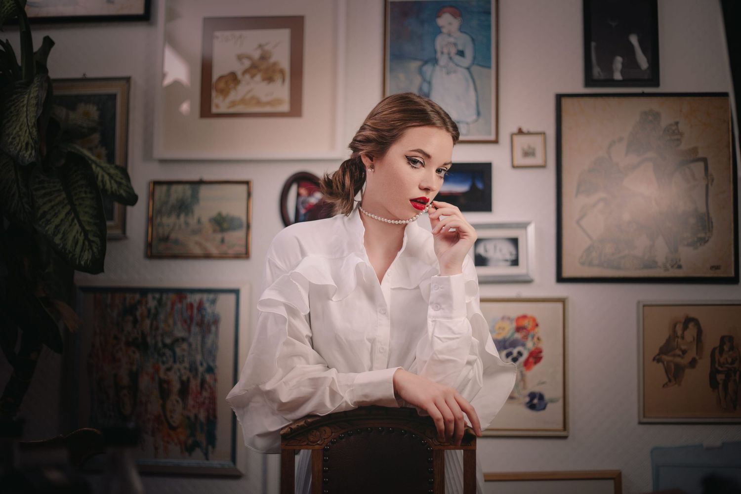IL Photography Portraitfotografie Cara white wall