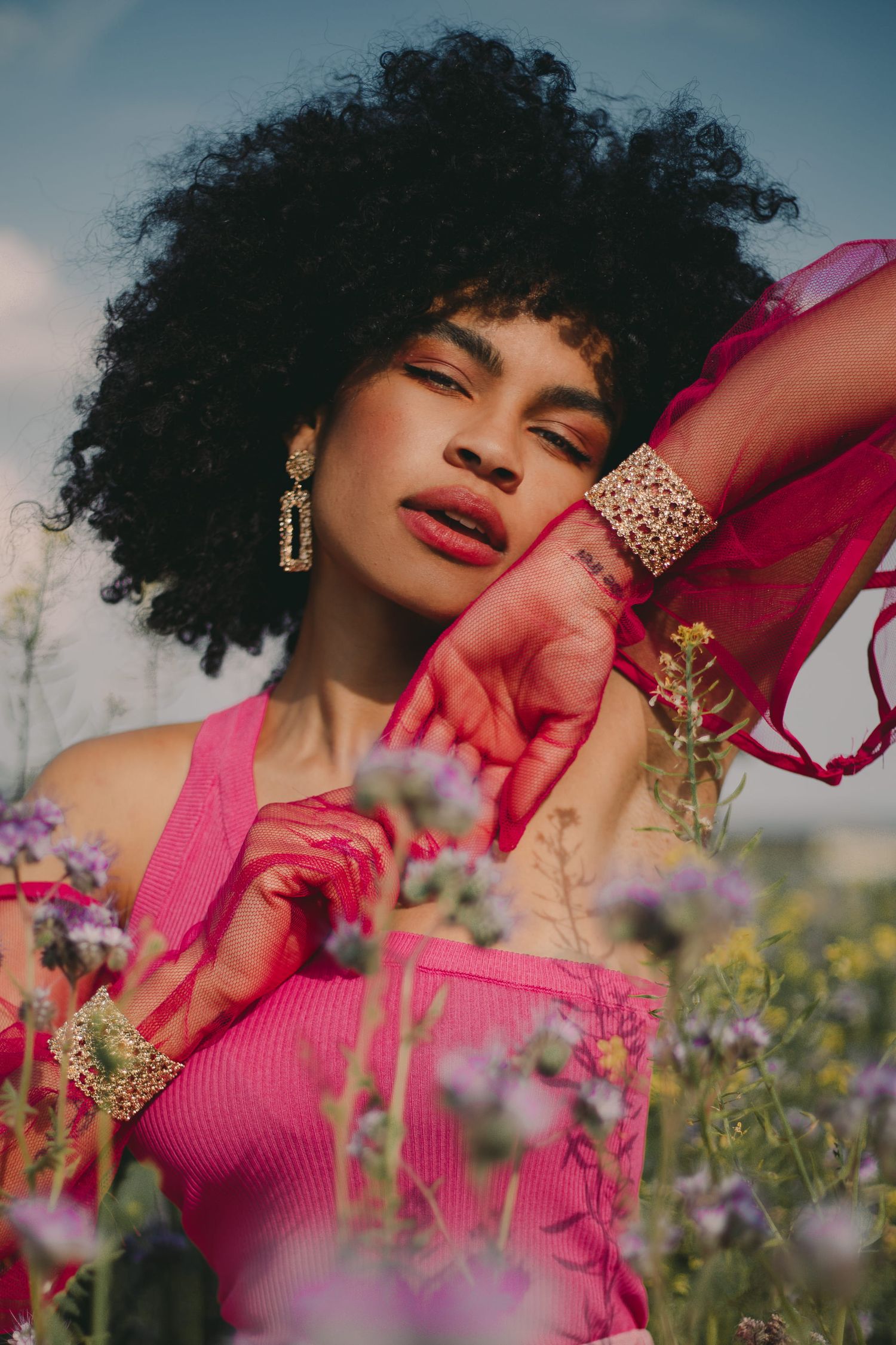 IL Photography Portraitfotografie Sara pink gloves