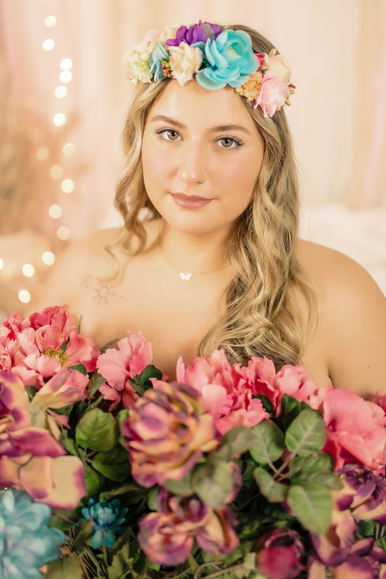boudoir photoshoot, self-love portraits, photographer in Windsor, Amherstburg, Essex County, Ontario.
