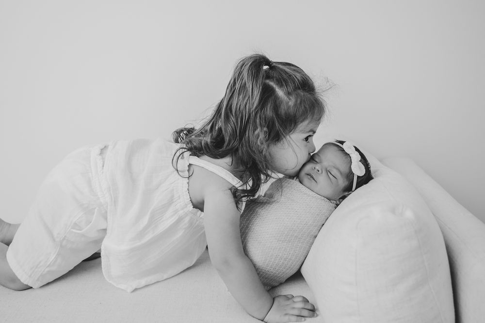 baby, newborn, lifestyle, studio, Michigan, siblings