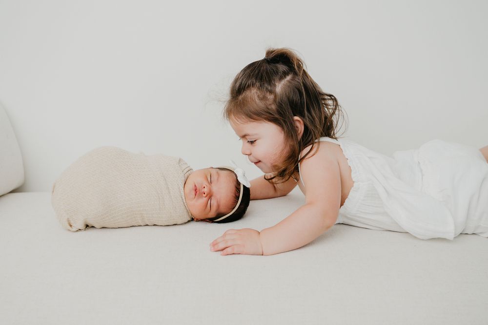 baby, newborn, lifestyle, studio, Michigan, sibings