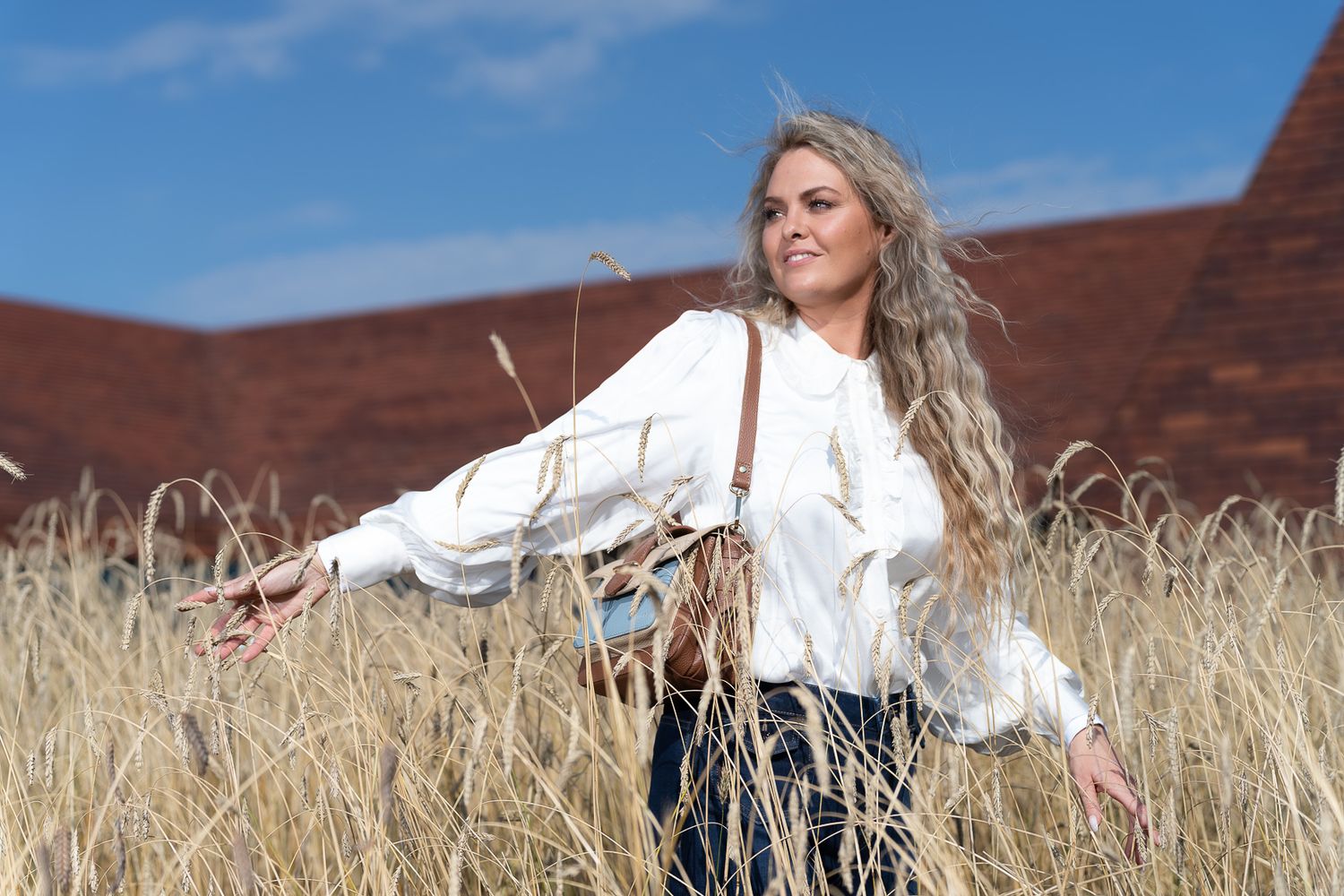 modeldrømme og hyggelig veninde aften med bobler og skønt musik photoshoot ved Kristian Bast