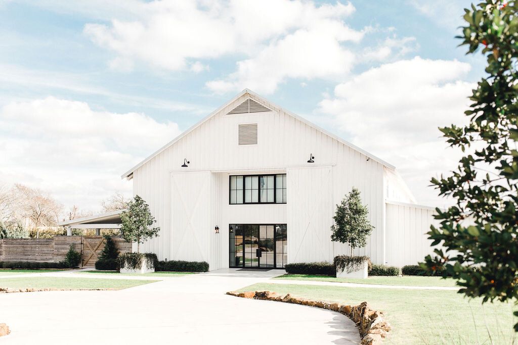 The Farmhouse Wedding Photographer