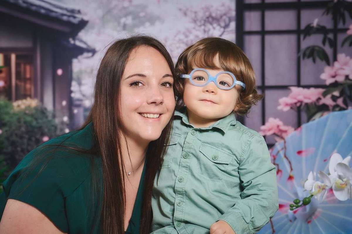 Photo d'une mere et son enfant