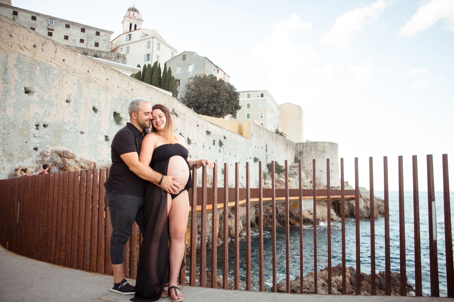 séance photo extérieur grossesse couple photographe Corse Venzolasca Bastia Borgo Folelli Moriani Cap Ile Rousse Saint Florent Aleria