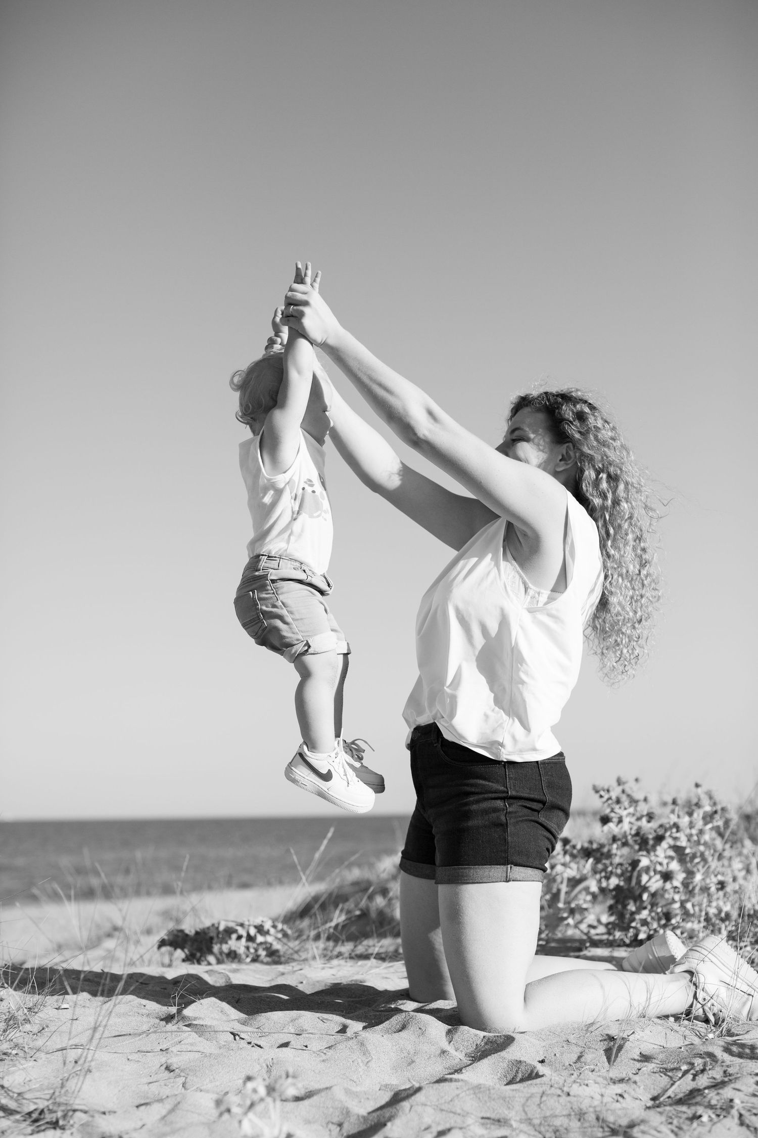 séance photo enfant bébé famille extérieur plage photographe Corse Venzolasca Bastia Folelli Furiani Moriani Ile Rousse Aleria Saint Flo