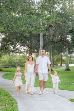 Family, Couples, Engagement, Maternity, Wedding, NewBorn, Branding, Large, Senior, Lifestyle, warm, candid, Vero beach