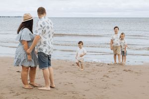 Parlee Beach family portrait session Shediac Photographer New Brunswick child baby photos Alma Fundy Port Elgin Tracadie Acadian Coast