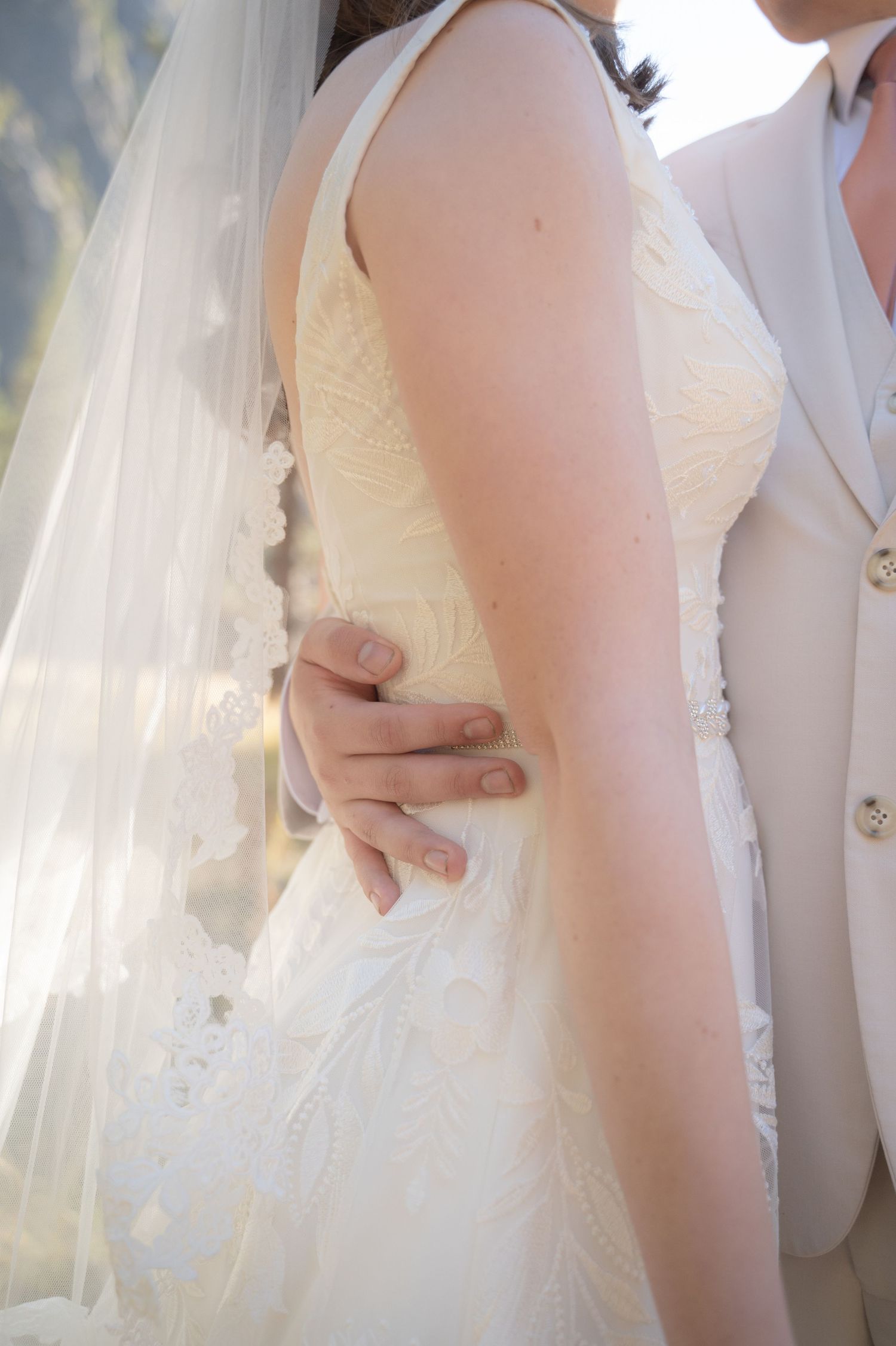 A bride and groom in Yosemite elopement