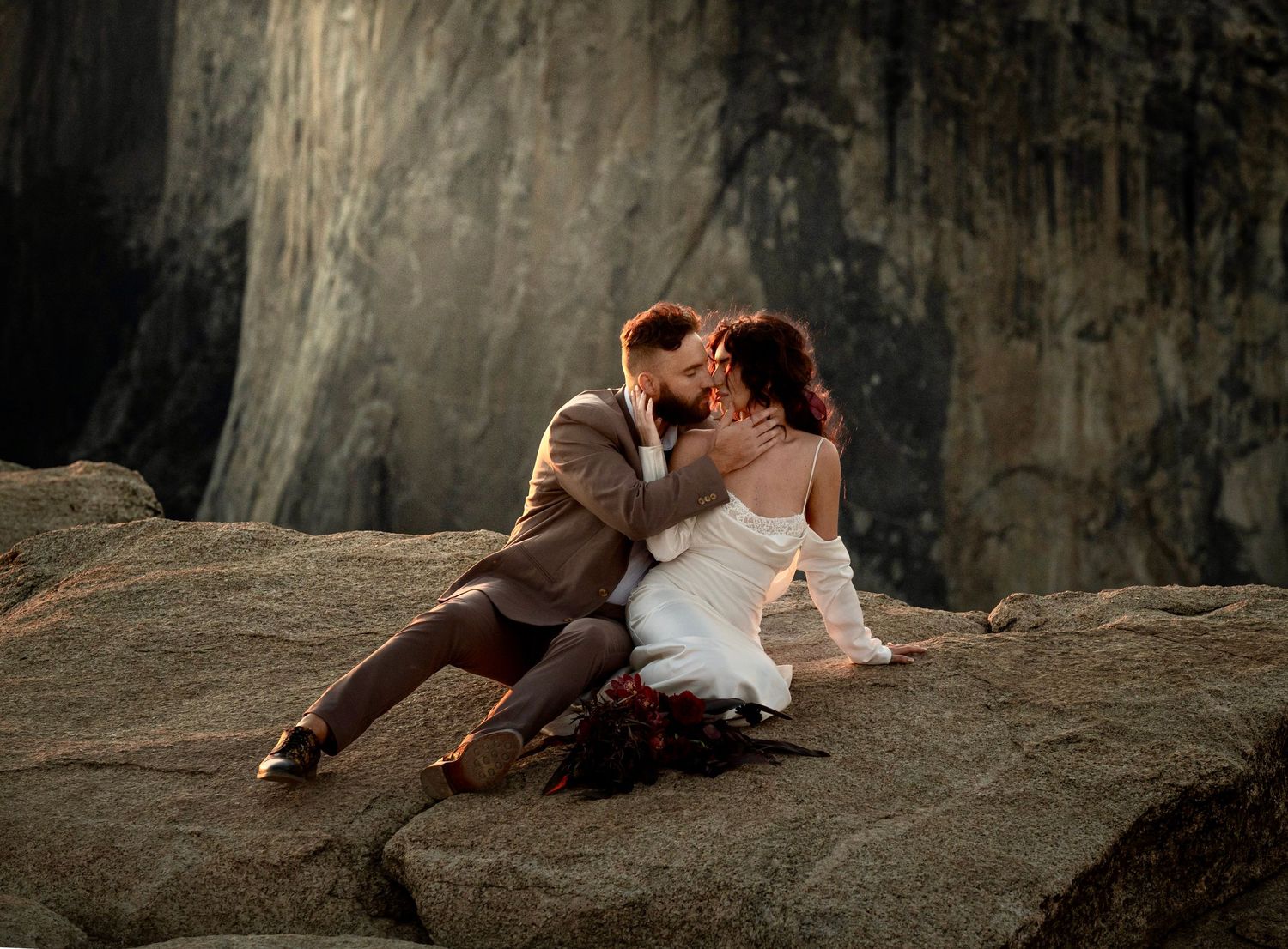 An elegant editorial couple on Taft Point, Yosemite