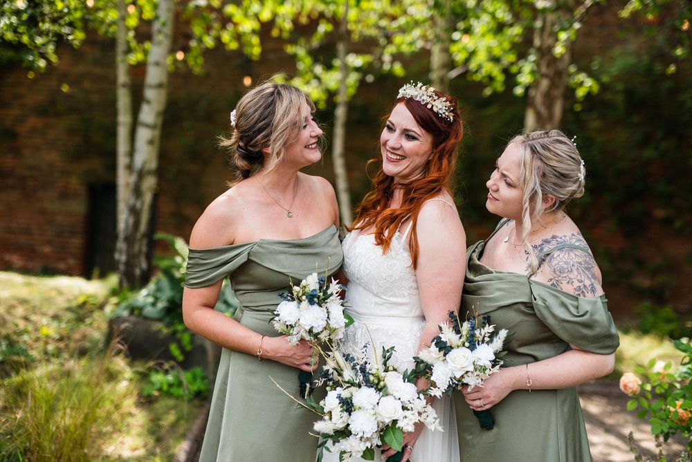 Natural and relaxed wedding photography at The Walled Gardens in Beeston, captured by Nottingham wedding photographer Thom Walker