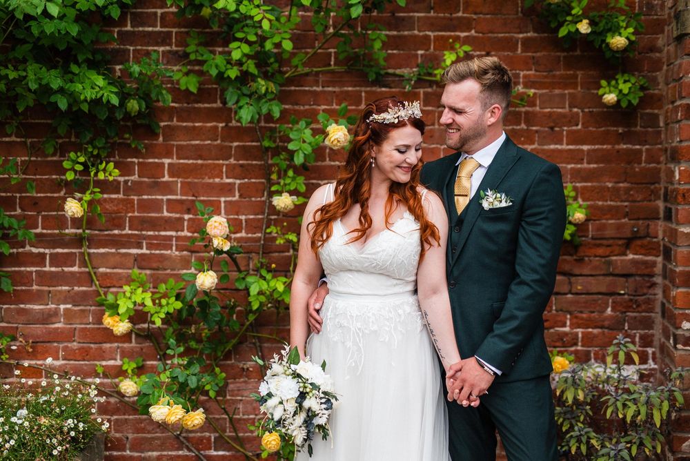 Natural and relaxed wedding photography at The Walled Gardens in Beeston, captured by Nottingham wedding photographer Thom Walker