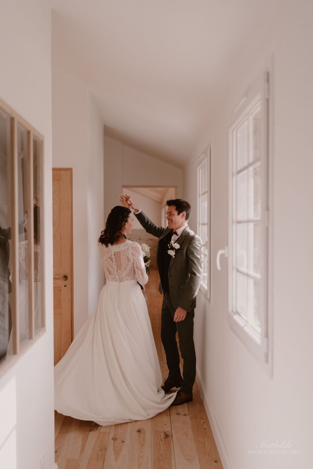 photographe mariage Drôme Isère Valence
reportage mariage
photo de mariage naturelle
séance photo couple mariage
photographe mariage luxe bo