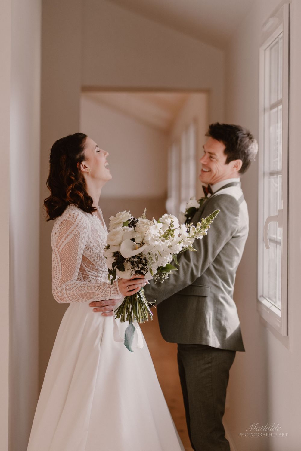 photographe mariage Drôme Isère Valence
reportage mariage
photo de mariage naturelle
séance photo couple mariage
photographe mariage luxe bo